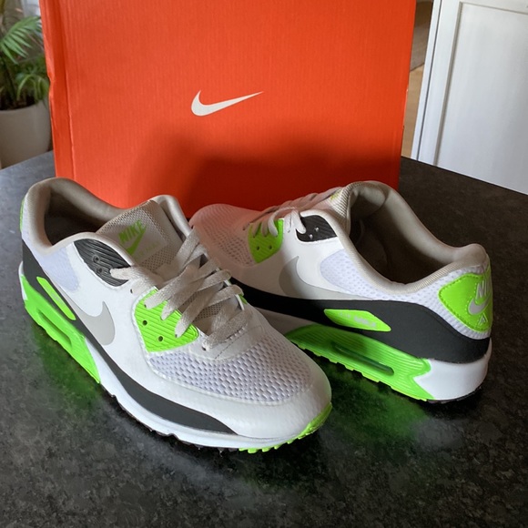 Nike Other - 🦁 Nike Air Max 90 Sneakers